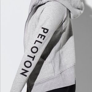 NWOT LULULEMON PELOTON SCUBA HOODIE